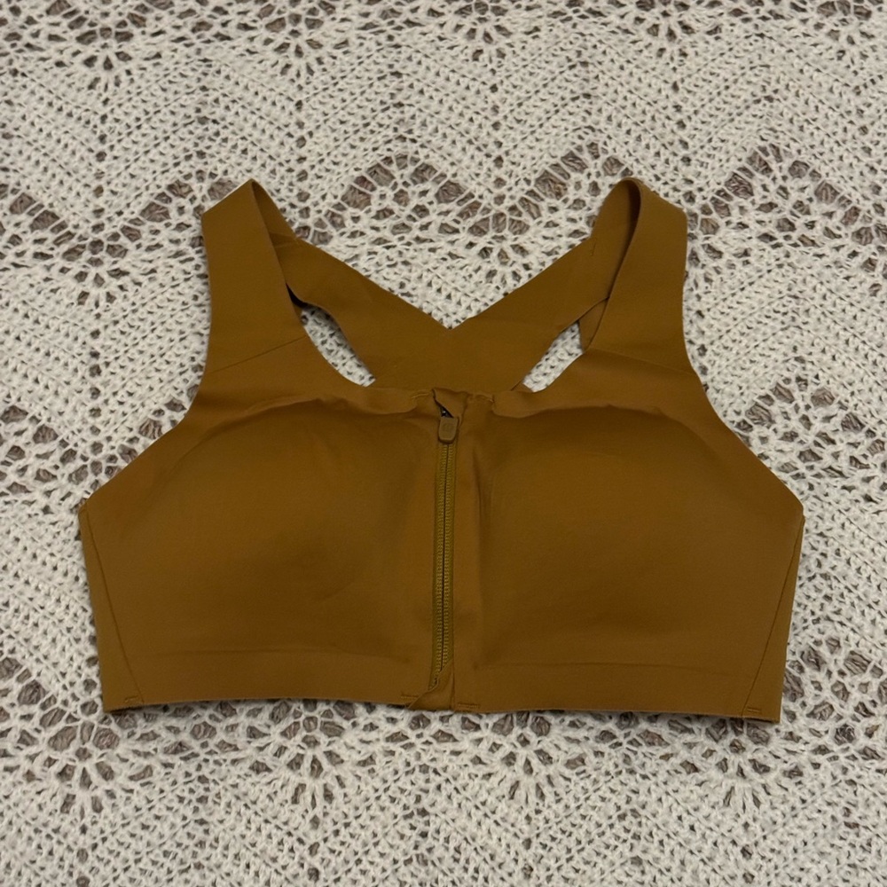 Lululemon Athletica Enlite Bra Zip Front High Support Size 34C Workout Soft